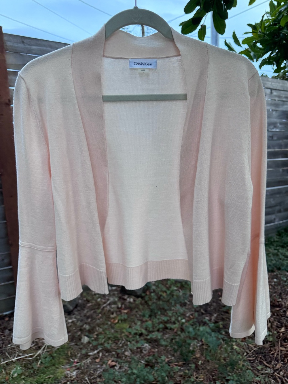 Like New Calvin Klein Pale Peach 3/4 sleeve cardigan L